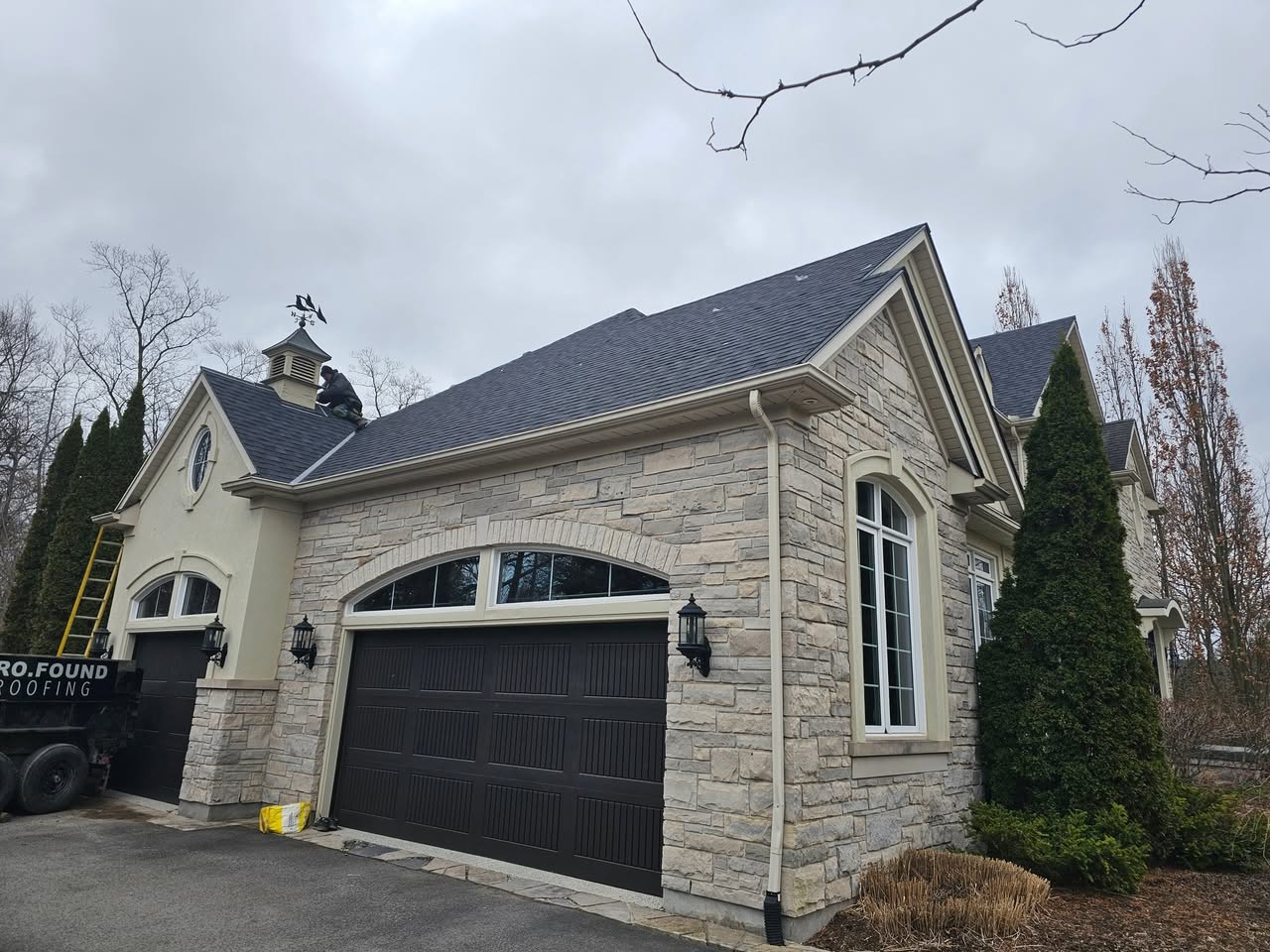 Fonthill Residence Re-Roof — completed roofing work in Fonthill, ON (photo 2 of 5)