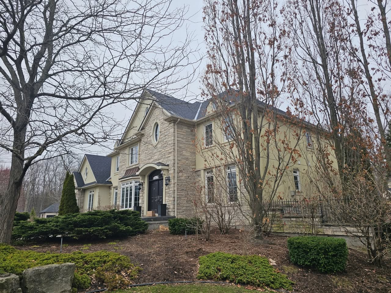 Fonthill Residence Re-Roof — completed roofing work in Fonthill, ON (photo 5 of 5)