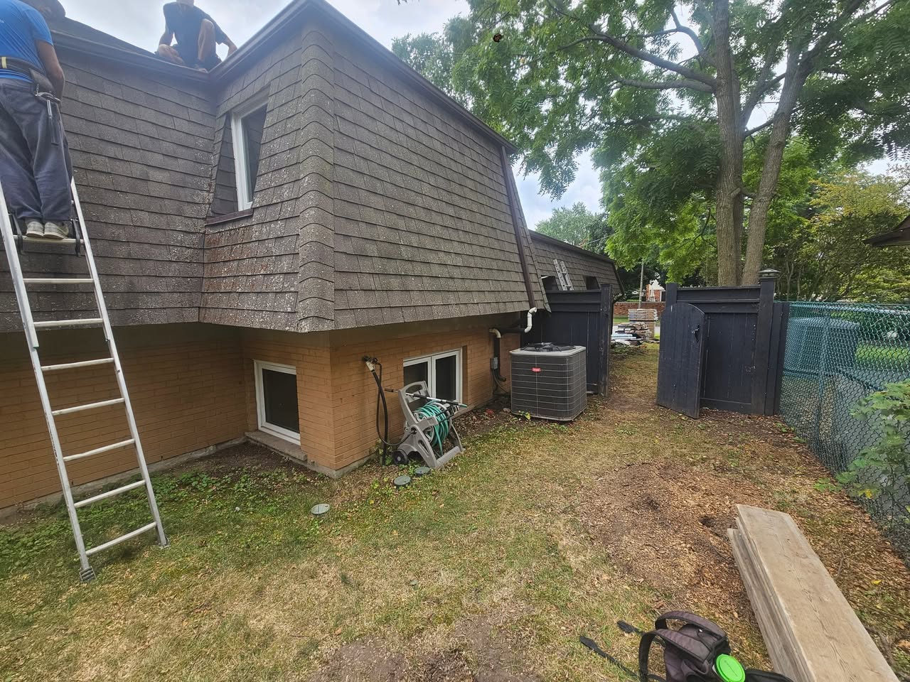 Full Home Renovation Re-Roof — completed roofing work in Niagara Region (photo 3 of 5)