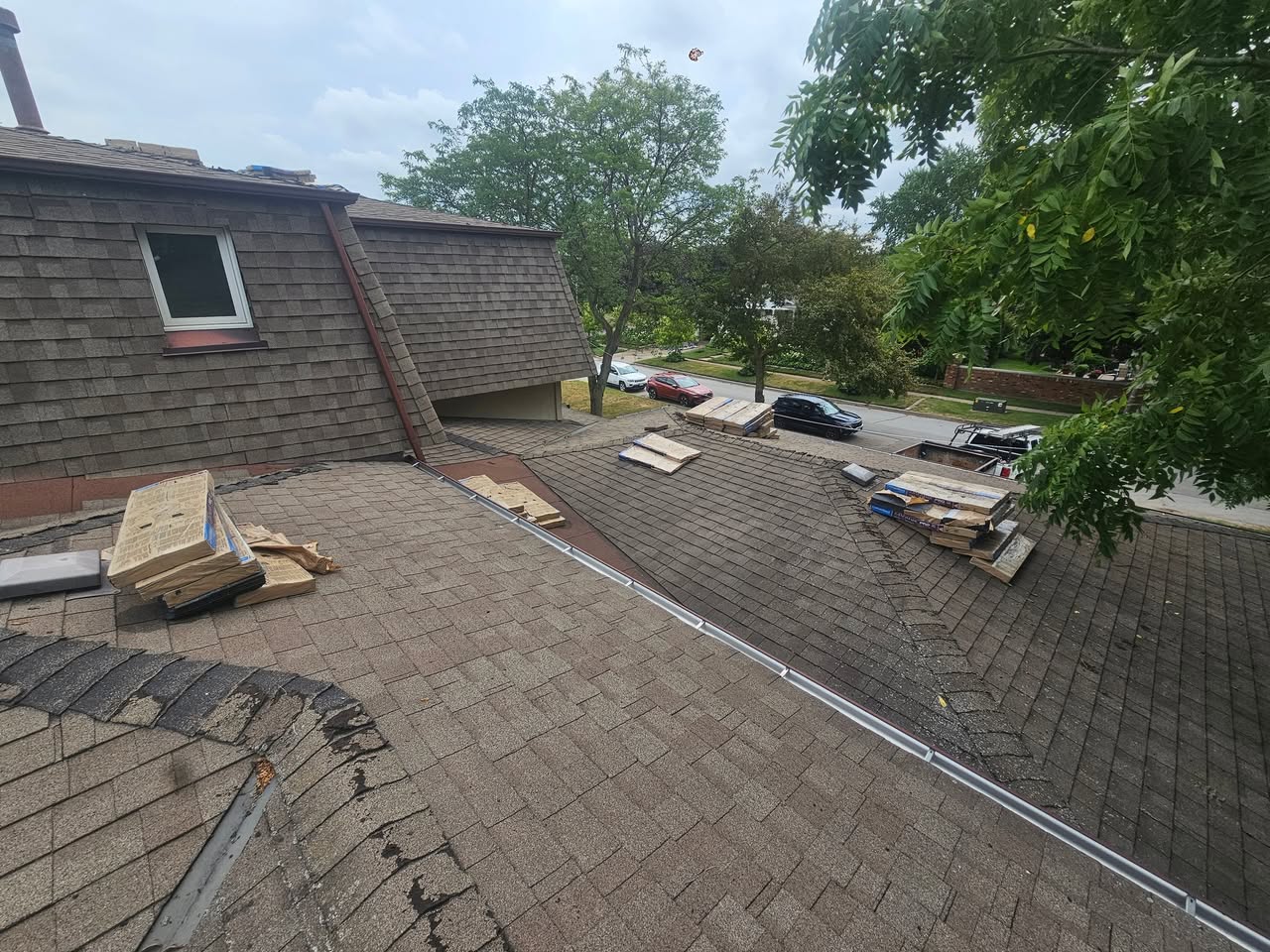 Full Home Renovation Re-Roof — completed roofing work in Niagara Region (photo 4 of 5)