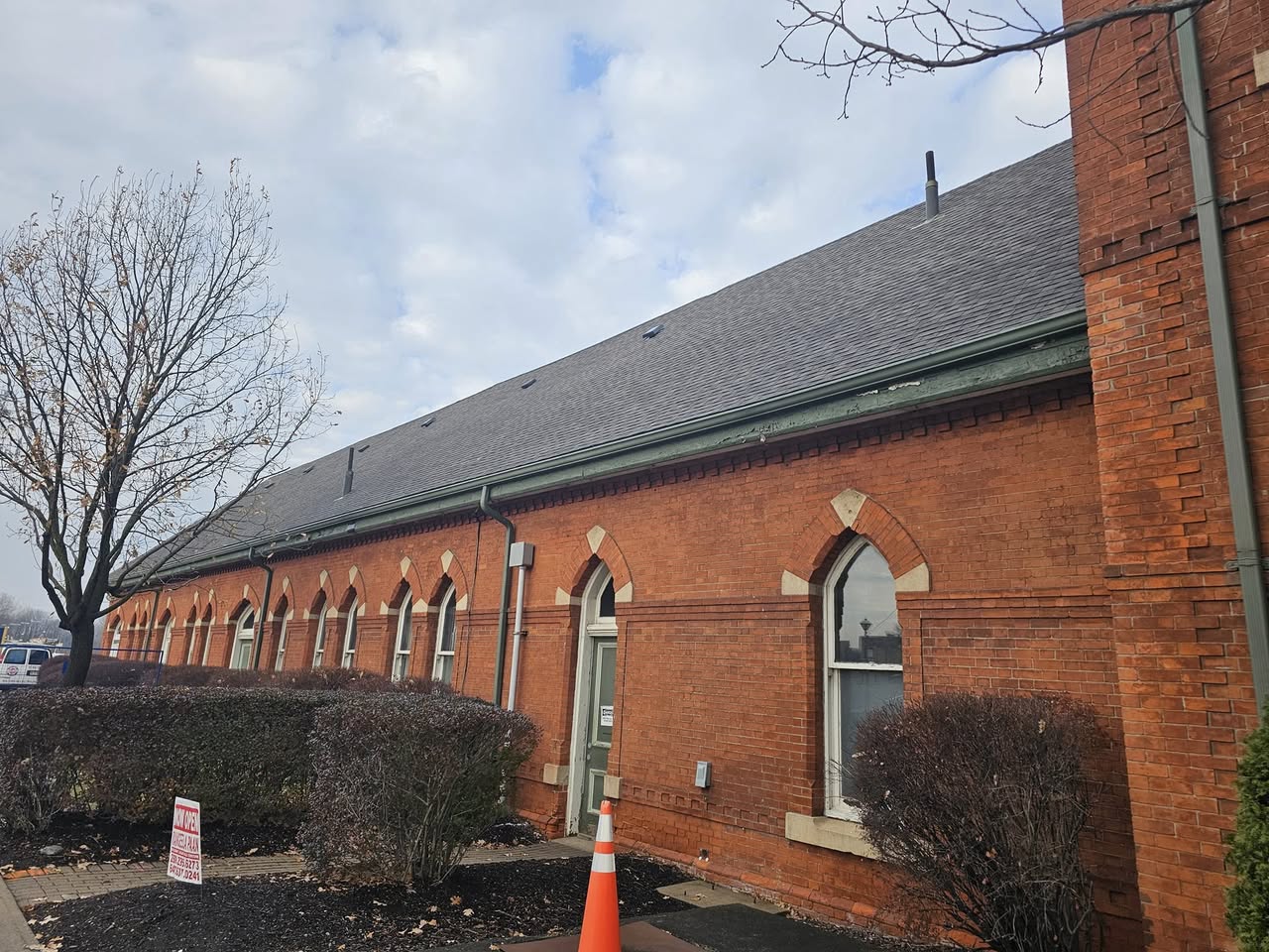 Niagara Falls GO Station Re-Roof — completed roofing work in Niagara Falls, ON (photo 4 of 5)
