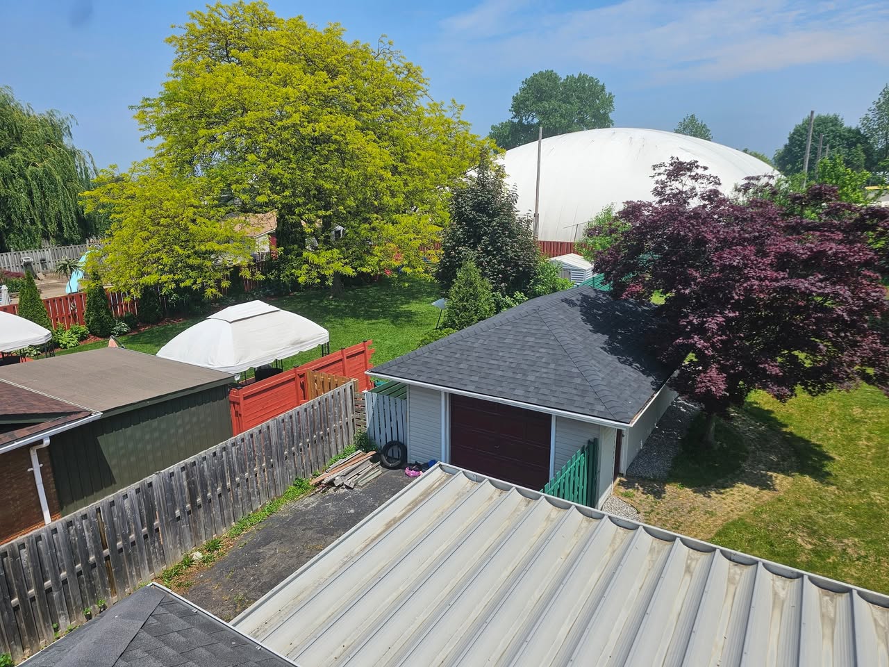 Insurance Claim Side-by-Side Re-Roof — completed roofing work in Niagara Region (photo 5 of 5)