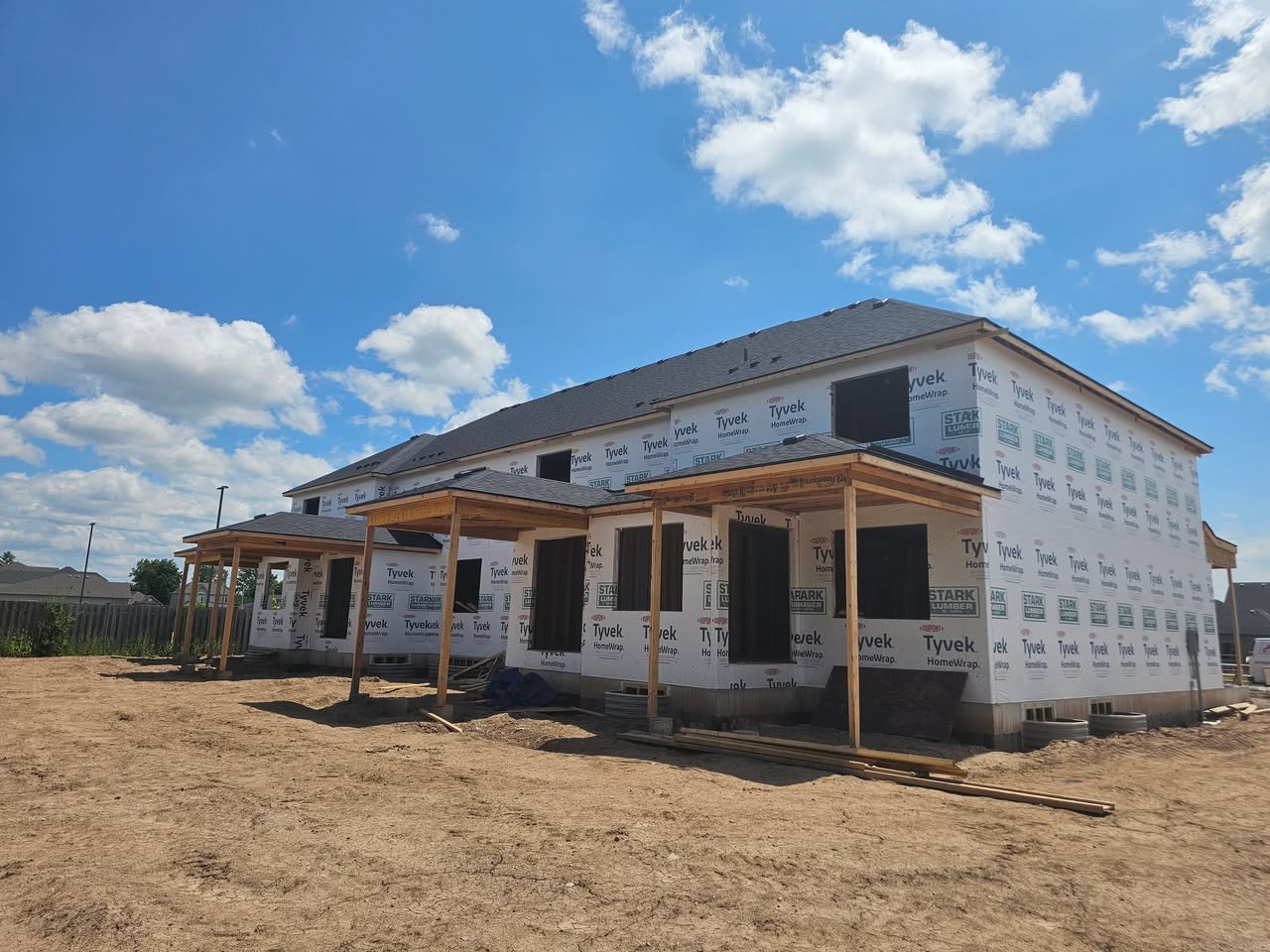 Parklane Homes — Fort Erie — completed roofing work in Fort Erie, ON (photo 4 of 4)