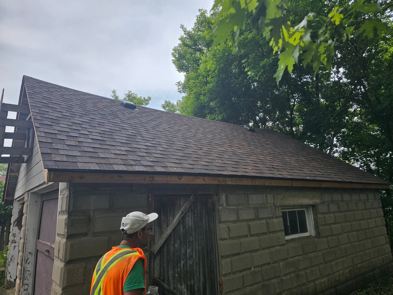 Port Colborne Roof & Fascia — completed roofing work in Port Colborne, ON (photo 3 of 4)