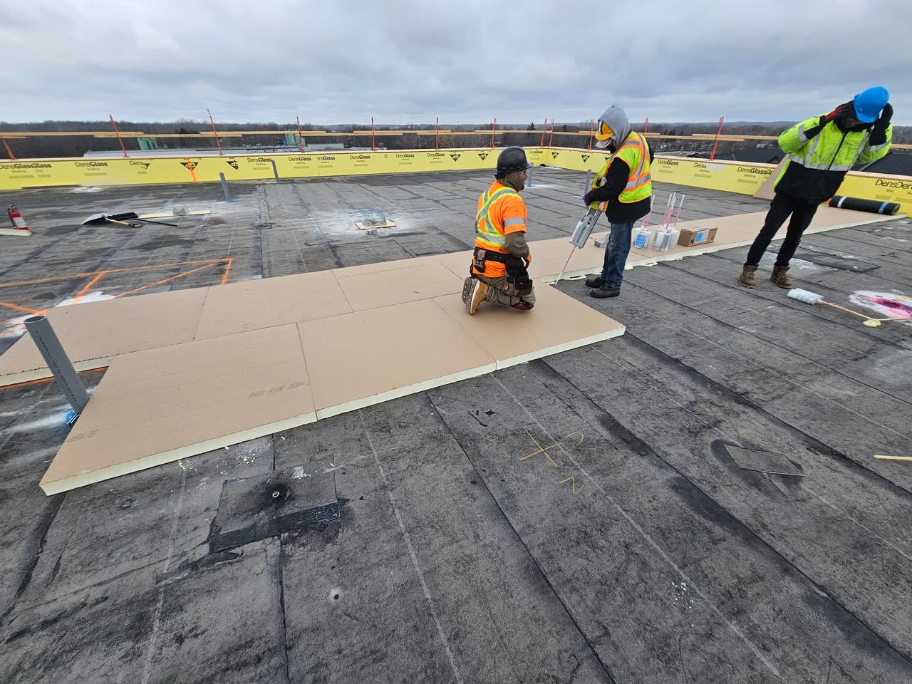 Prince Charles Condominium Re-Roof — completed roofing work in Niagara Region (photo 2 of 10)